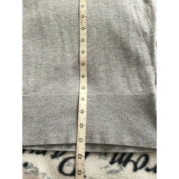 H&M Women’s Wool Blend Sweater Top Heather Gray W/Button Accents Sz XS - Picture 5 of 9